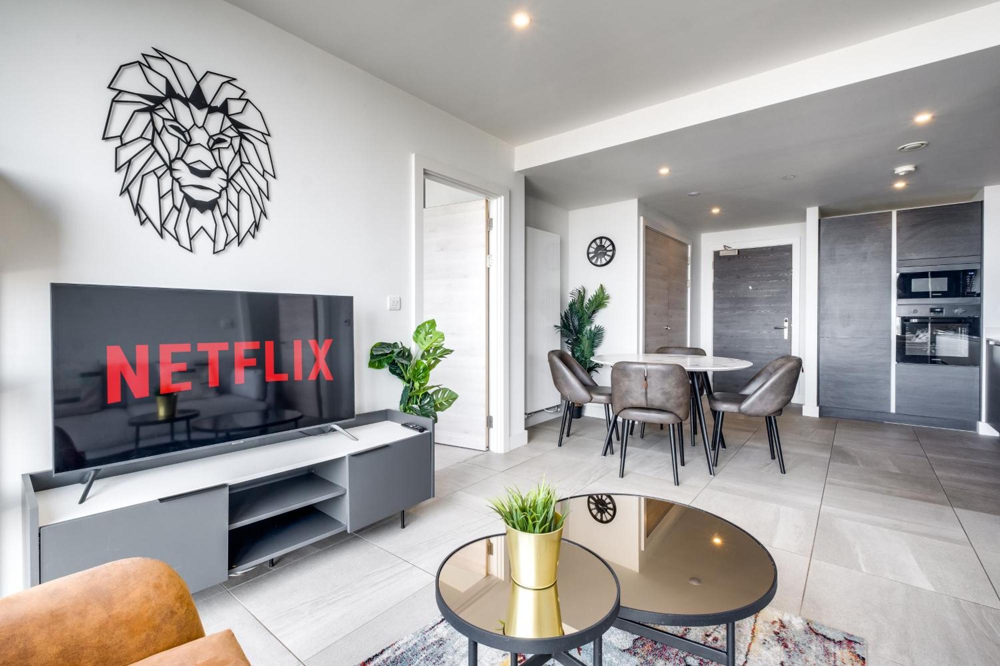 Mercian Luxury Serviced Apartments- Birmingham City Centre - Your Perfect Stay - Gym Rooftop Terrace Cinema Room Extérieur photo