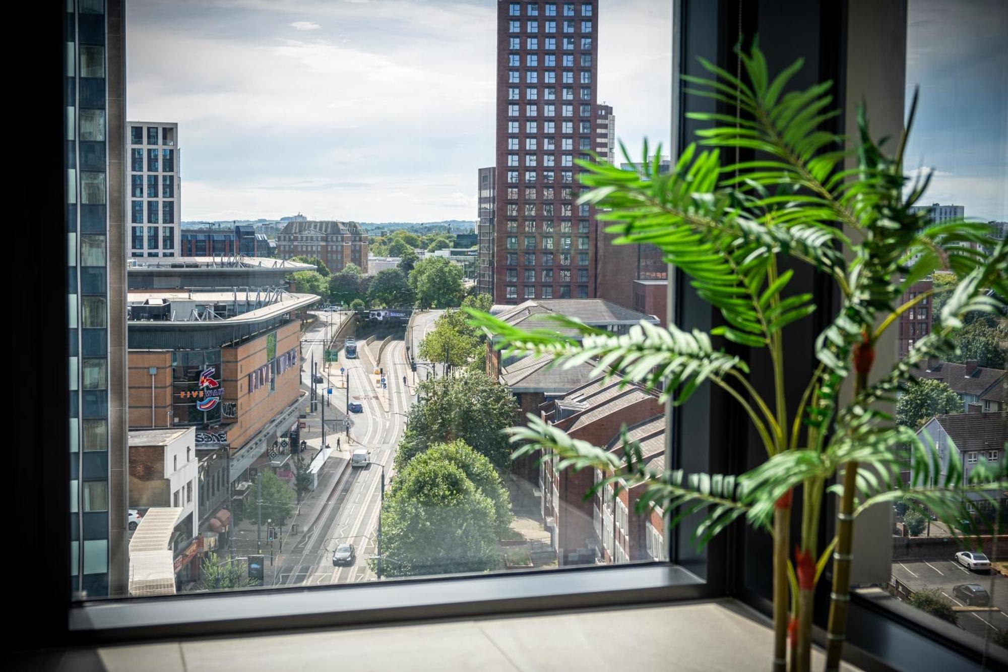 Mercian Luxury Serviced Apartments- Birmingham City Centre - Your Perfect Stay - Gym Rooftop Terrace Cinema Room Extérieur photo